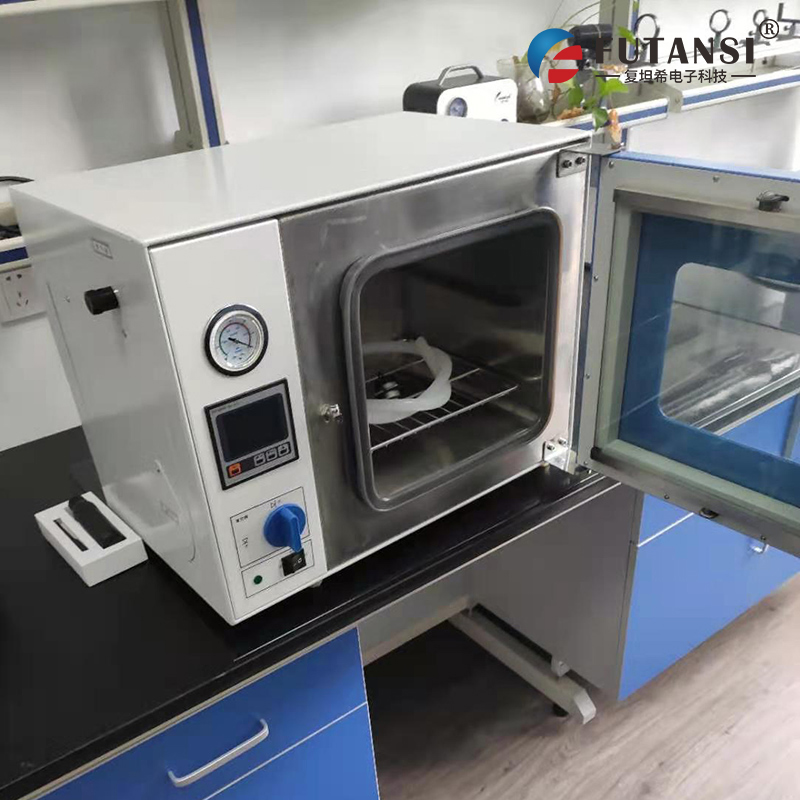 复坦希真空充氮UVLED固化箱在半导体精密封装中的应用案例